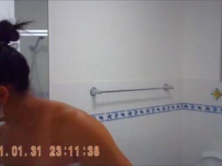 Naivka v sprcha